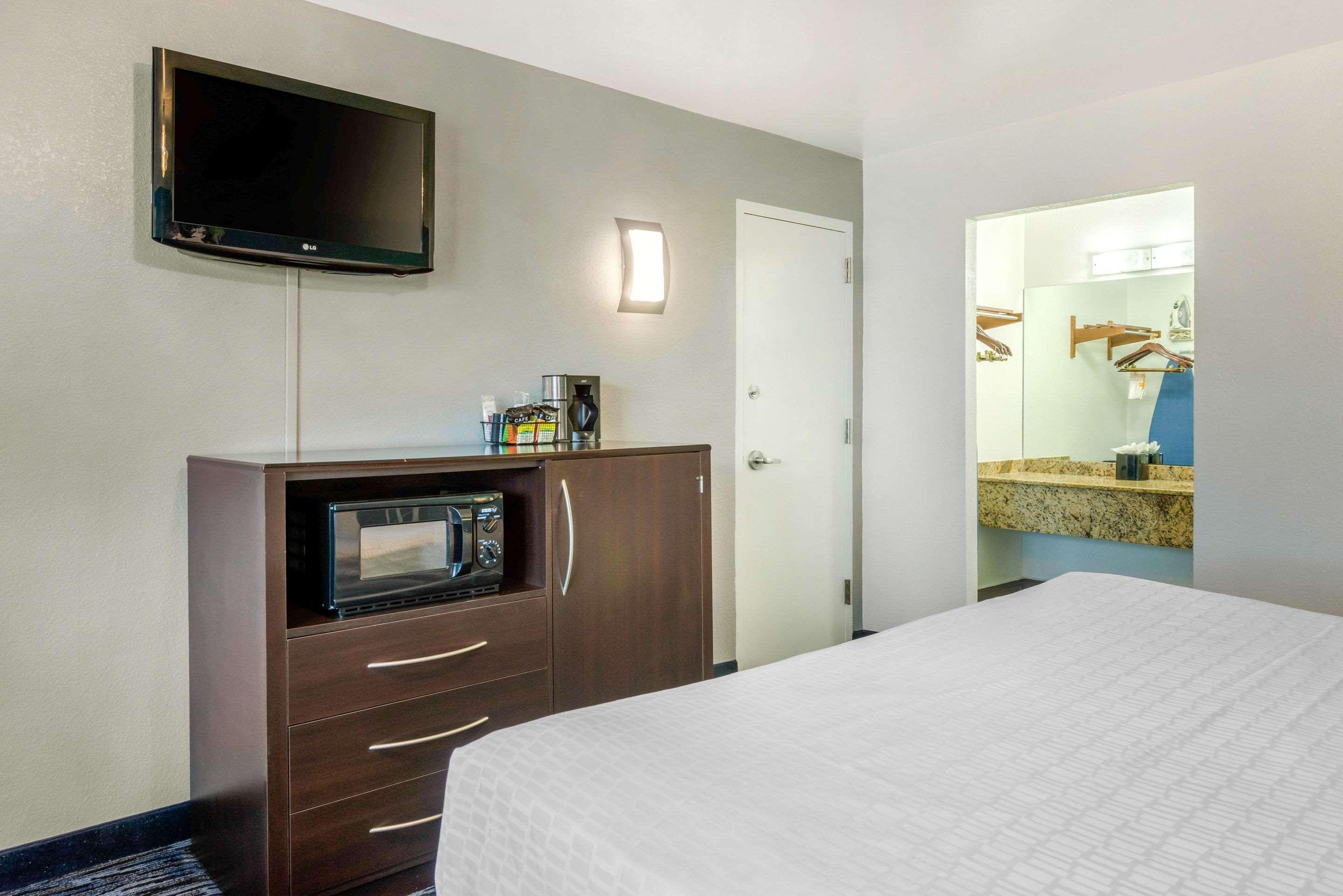Quality Inn And Conference Center Tampa-Brandon Heartland Kültér fotó