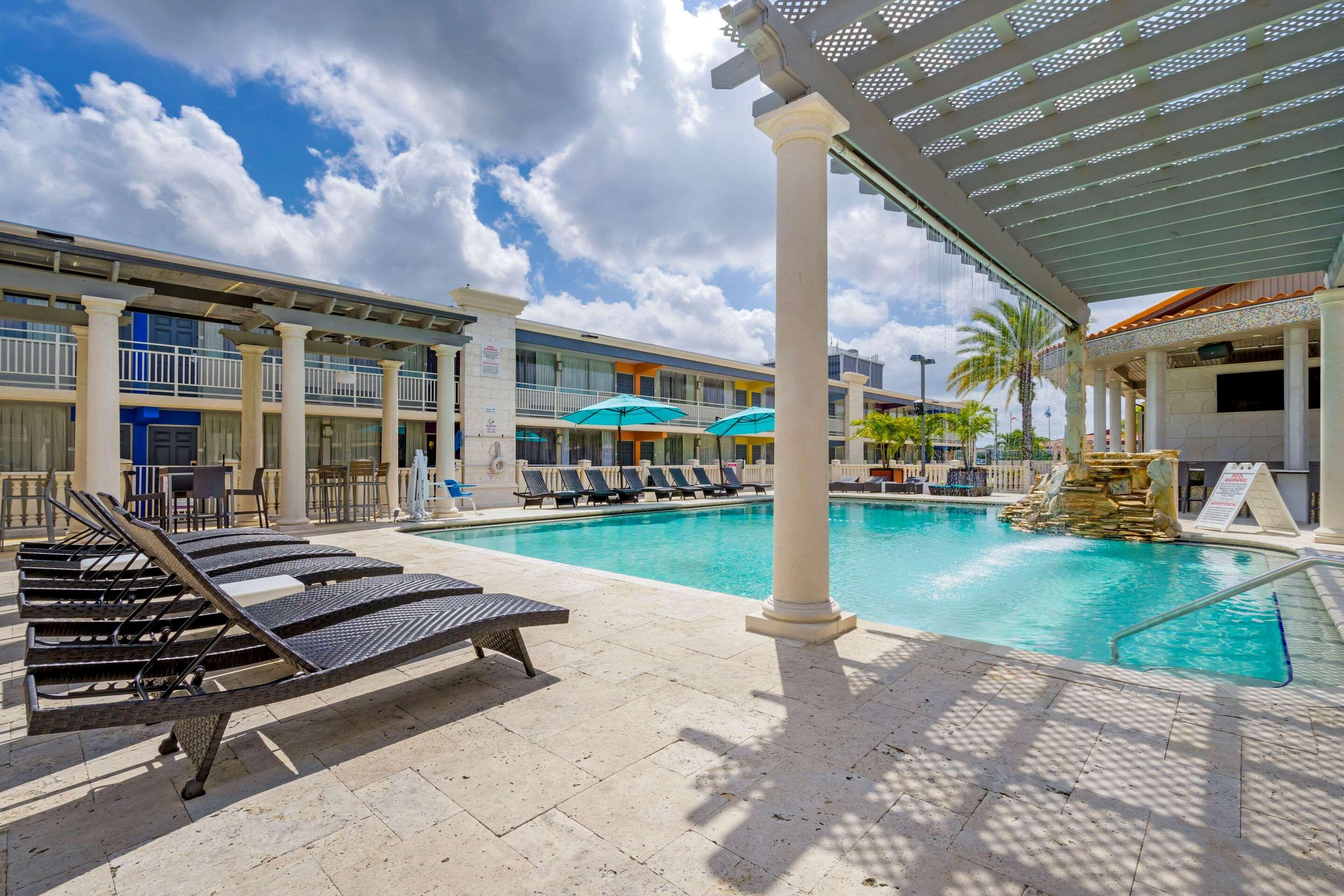 Quality Inn And Conference Center Tampa-Brandon Heartland Kültér fotó