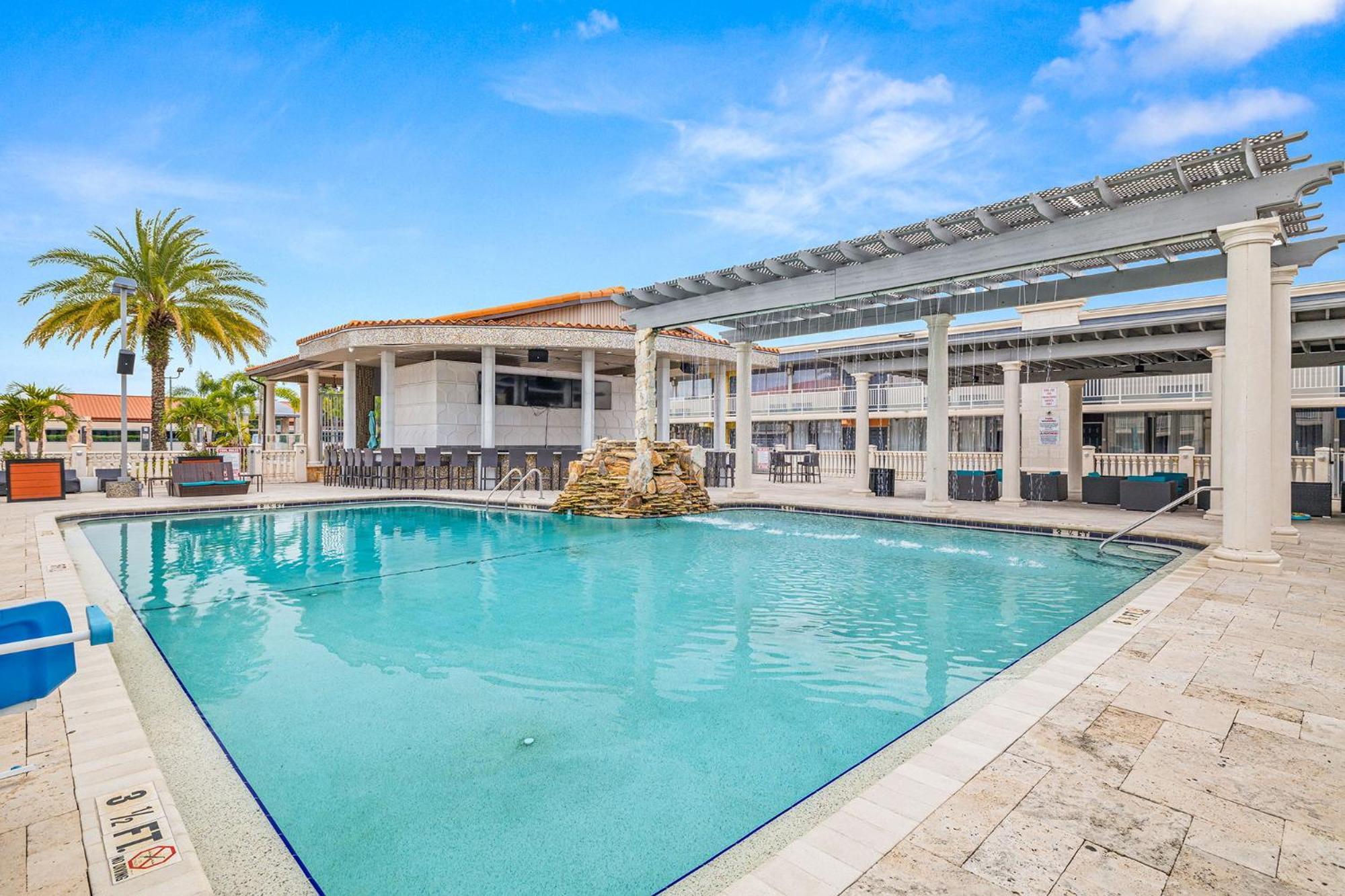 Quality Inn And Conference Center Tampa-Brandon Heartland Kültér fotó